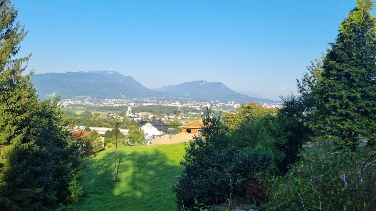 Fridas Place - Der Blick Ueber Ganz Villach - 160 M2 Ferienoase - Ganzes Haus Bis Zu 8 Personen Extérieur photo