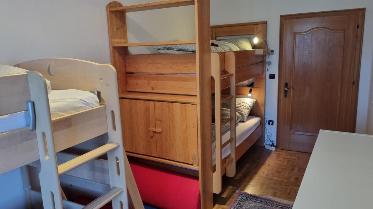 Fridas Place - Der Blick Ueber Ganz Villach - 160 M2 Ferienoase - Ganzes Haus Bis Zu 8 Personen Extérieur photo