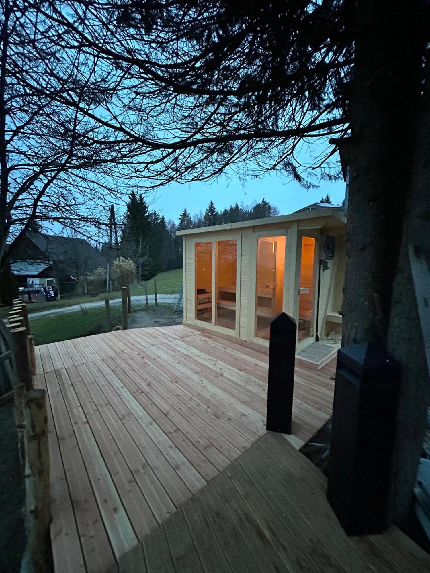 Fridas Place - Der Blick Ueber Ganz Villach - 160 M2 Ferienoase - Ganzes Haus Bis Zu 8 Personen Extérieur photo