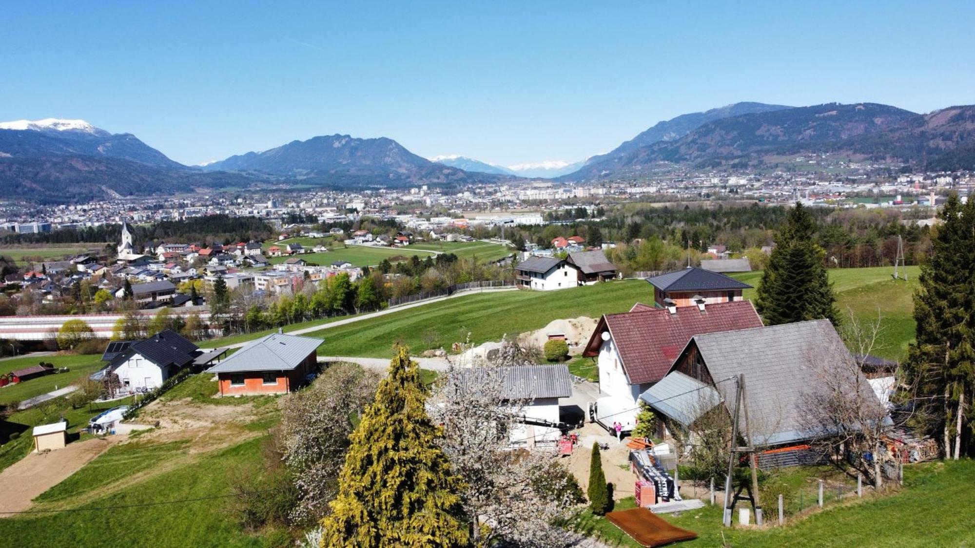Fridas Place - Der Blick Ueber Ganz Villach - 160 M2 Ferienoase - Ganzes Haus Bis Zu 8 Personen Extérieur photo